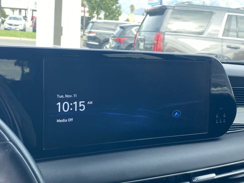 Used 2024 Hyundai Palisade Calligraphy image 21