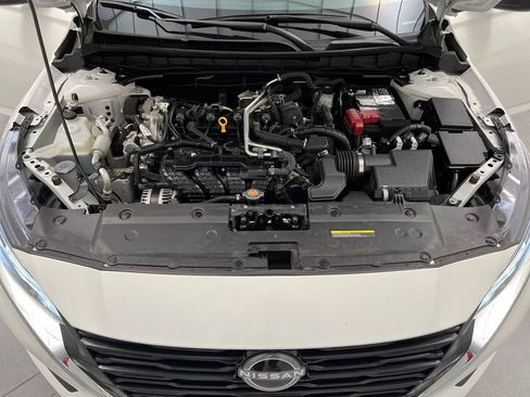 Used 2025 Nissan Altima 2.5 SV FWD image 70