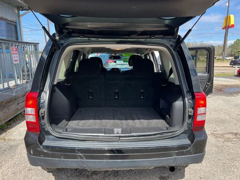 Used 2015 Jeep Patriot Sport w/ Power Value Group image 23