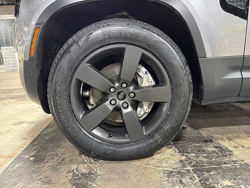 Used 2023 Land Rover Defender 110 SE AWD/4WD image 10