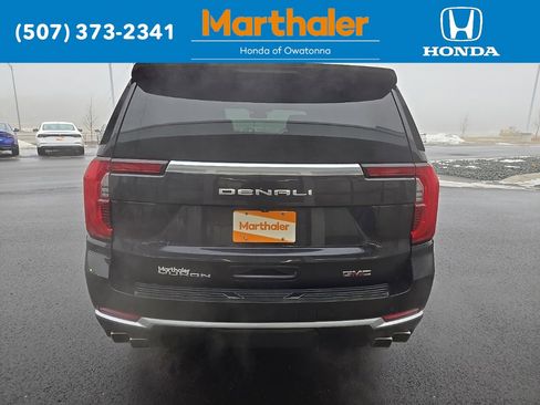 Used 2025 GMC Yukon XL Denali image 4