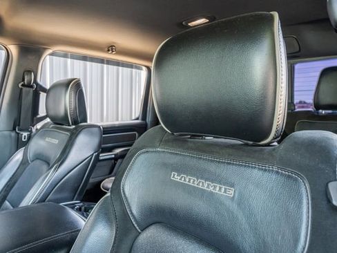 Used 2019 RAM 1500 Laramie w/ Sport Appearance Package image 19
