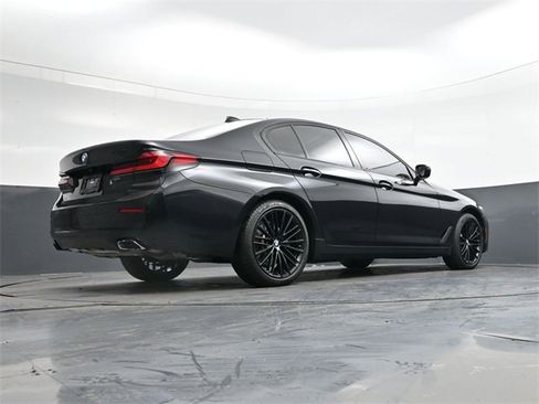 Used 2022 BMW 530i w/ Convenience Package image 25
