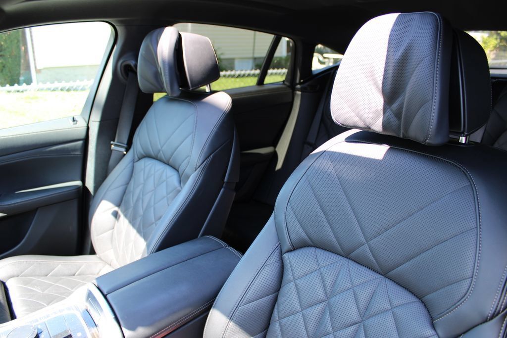 Used 2025 BMW X6 xDrive40i AWD/4WD image 9