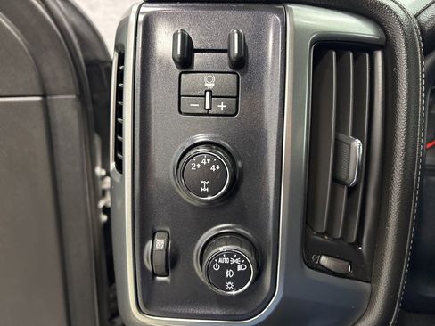 Used 2015 Chevrolet Silverado 2500 LTZ w/ Z71 Package, Off-Road image 27