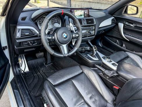 Used 2016 BMW M235i Convertible image 5