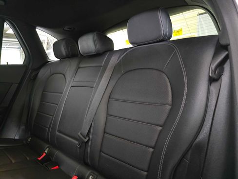 Used 2019 Mercedes-Benz GLC 350e 4MATIC image 17