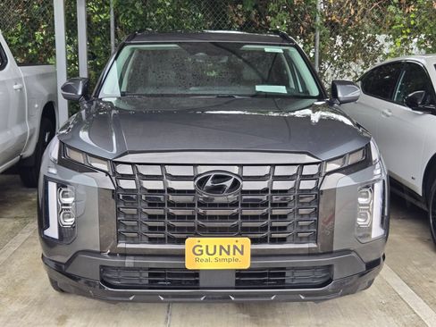 Used 2023 Hyundai Palisade XRT FWD image 2