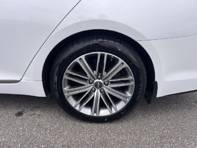 Used 2018 Genesis G80 3.8 RWD image 32