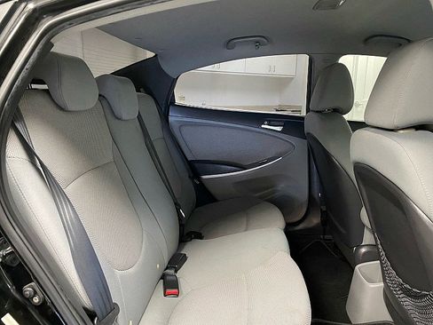 Used 2012 Hyundai Accent GLS image 19