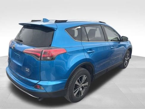 Used 2016 Toyota RAV4 XLE image 5