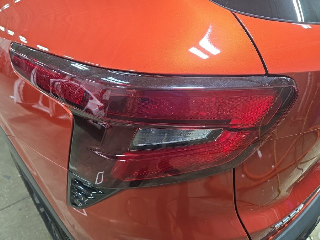 Used 2024 Chevrolet Trax ACTIV w/ Sunroof Package FWD image 36