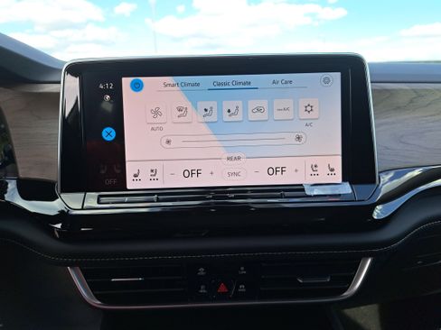 New 2026 Volkswagen Atlas SE image 22