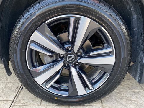 Certified 2023 Nissan Rogue Platinum w/ Platinum Premium Package AWD/4WD image 14