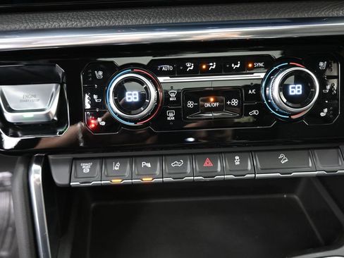 Used 2024 GMC Sierra 2500 Denali w/ Denali Reserve Package image 6