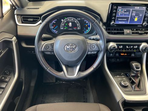 Used 2021 Toyota RAV4 SE AWD/4WD image 15