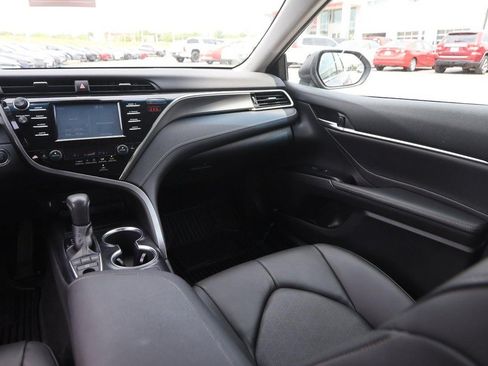 Used 2018 Toyota Camry XSE FWD image 24
