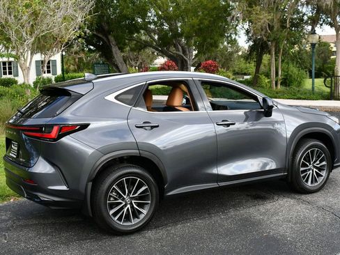 Used 2025 Lexus NX 250 FWD w/ Towing Package (2000 Lbs) image 6