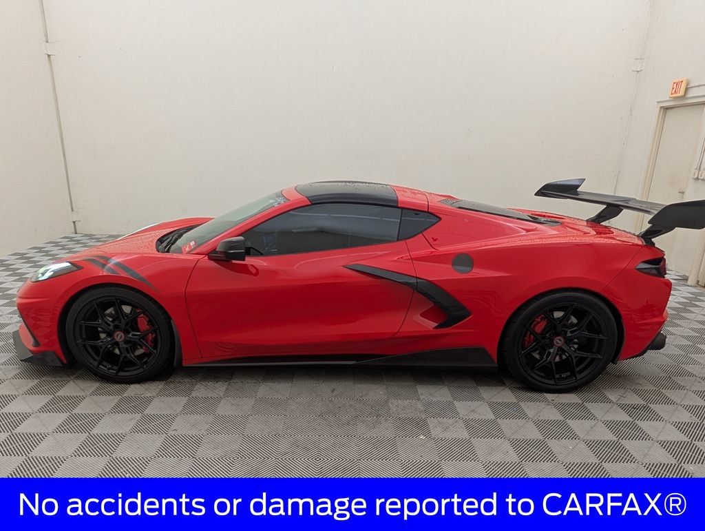 Used 2020 Chevrolet Corvette Stingray Premium Cpe w/ 3LT Preferred Equipment Group RWD image 10