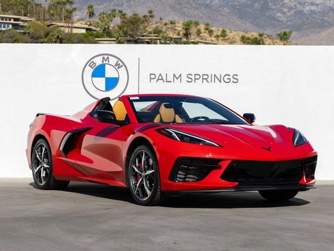 Used 2021 Chevrolet Corvette Stingray Preferred Conv w/ Z51 Performance Package RWD image 2