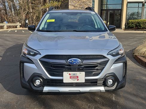 Certified 2025 Subaru Outback Limited image 27