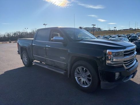 Used 2018 Chevrolet Silverado 1500 High Country image 10