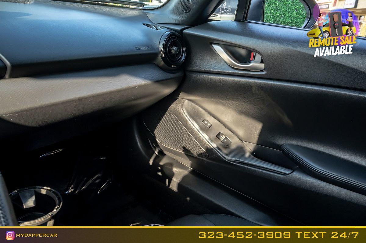Used 2021 MAZDA MX-5 Miata Sport RWD image 19