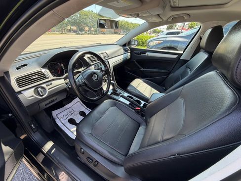 Used 2019 Volkswagen Passat 2.0T Wolfsburg FWD image 10