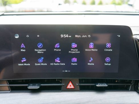 Certified 2025 Kia Sportage X-Pro AWD/4WD image 22