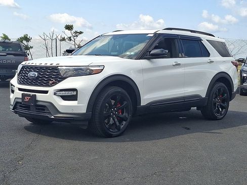 Used 2021 Ford Explorer ST AWD/4WD image 3
