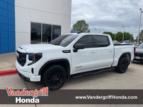 Used 2023 GMC Sierra 1500 Elevation image 1