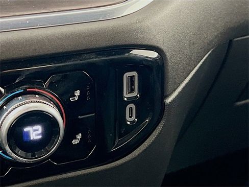 Used 2024 GMC Sierra 1500 SLT image 20