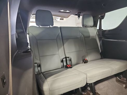Certified 2021 Chevrolet Tahoe LT w/ Luxury Package AWD/4WD image 15