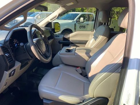Used 2018 Ford F150 XL w/ Equipment Group 101A Mid RWD image 11