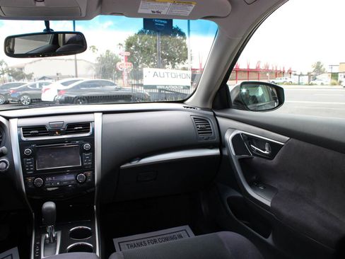 Used 2013 Nissan Altima 2.5 SV w/ 2.5SV Convenience Pkg image 24