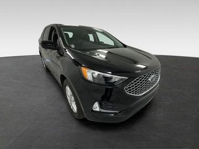 Used 2024 Ford Edge SEL w/ Convenience Package