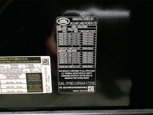 Certified 2024 Land Rover Range Rover Sport SE image 17