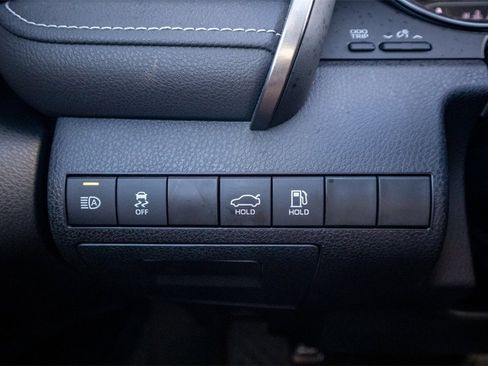 Used 2023 Toyota Camry SE image 21