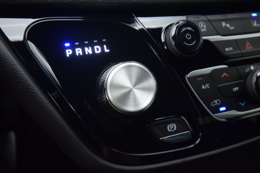 New 2027 Chrysler Pacifica Select FWD image 20