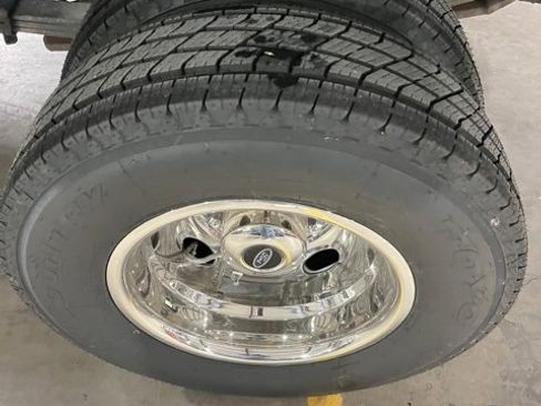 Used 2025 Ford F350 XL w/ XL Chrome Package image 8