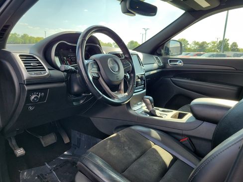 Used 2020 Jeep Grand Cherokee Altitude image 19