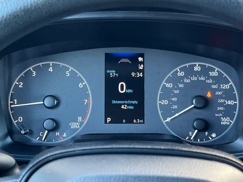 Used 2023 Toyota Corolla LE image 25