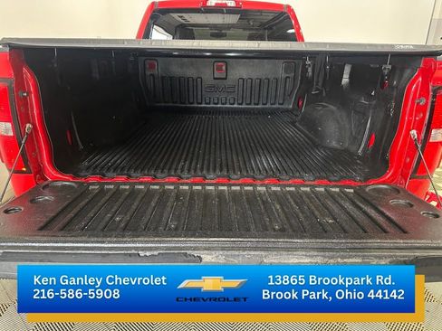 Used 2015 GMC Sierra 1500 SLE w/ SLE Value Package AWD/4WD image 19