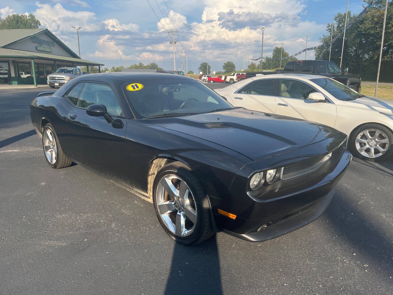 Used 2011 Dodge Challenger RWD image 8