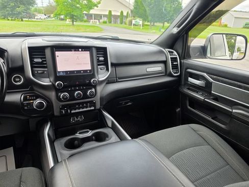 Used 2022 RAM 2500 Big Horn w/ Night Edition AWD/4WD image 14