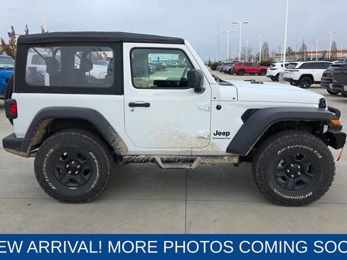 Used 2023 Jeep Wrangler Sport image 6