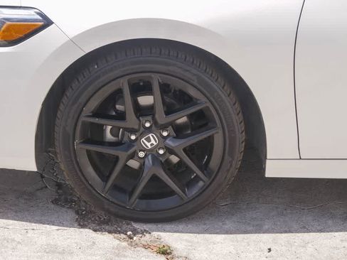 Used 2022 Honda Civic Sport image 5