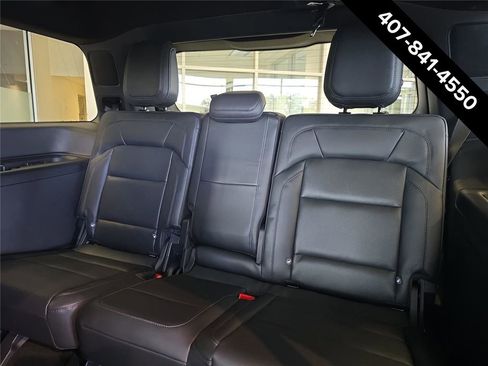 New 2026 Lincoln Navigator Reserve image 9