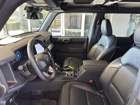 Certified 2025 Ford Bronco Badlands image 19