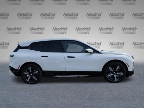 Used 2024 BMW iX xDrive50 w/ Sport Package AWD/4WD image 6